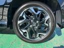 純正アルミホイール付いてます!車の軽量化に繋がることは勿論、見た目の印象が違いますよね♪