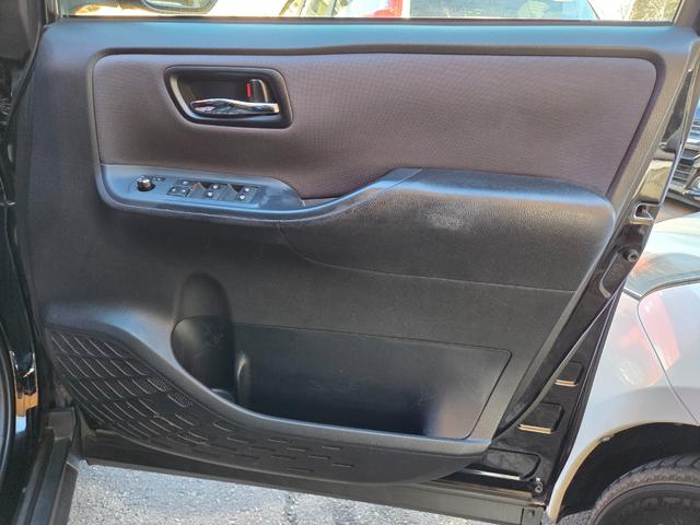 ヴォクシー ＺＳ　煌　ＬＥＤヘッド　両側パワースライドドア　純正ＳＤナビＴＶ　バックカメラ　アルパイン後席モニター　オートハイビーム　レーンアシスト　プリクラッシュ　アイドルストップ　ステアスイッチ　ＥＴＣ　スマートキー（47枚目）