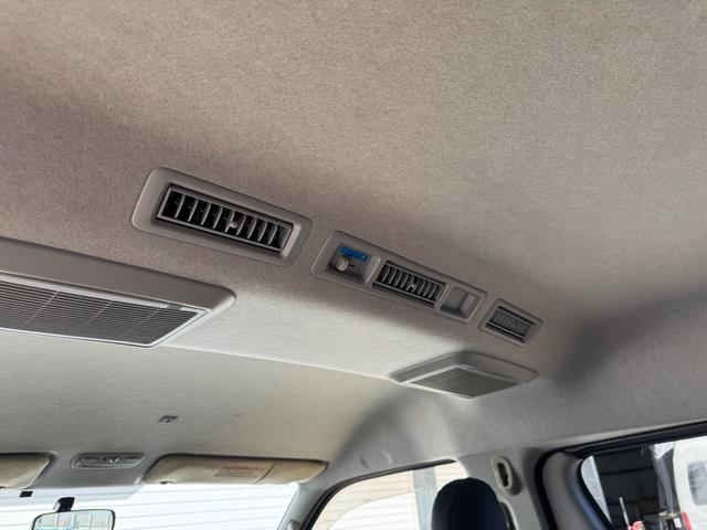 ハイエースバン ロングワイドスーパーGL ワイド 軽油 8ナンバー車いす移動車に構造変更 2年車検 3型ベース フェイスチェンジパールホワイト インジェクター洗浄済 DPF洗浄済 ATF、ストレーナー交換 公認2.5インチローダウン アルミ(71枚目)