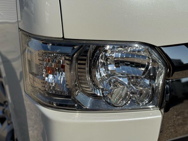 ハイエースバン スーパーＧＬ　ダークプライムＩＩ　ディーゼル　２ＷＤ　アルパインビックＸナビ　フリップダウン　シートカバー　ＵＩビークルスライドフロア　ショック　ベットキット　プラドホイール　公認ローダウン　ＣＲＳバンパー　リップ　ゴーストフィルム（10枚目）