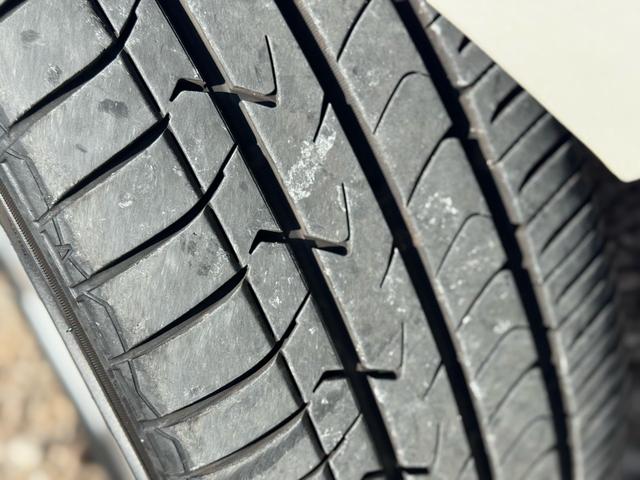 ハイエースバン スーパーＧＬ　ダークプライムＩＩ　ディーゼル　２ＷＤ　アルパインビックＸナビ　フリップダウン　シートカバー　ＵＩビークルスライドフロア　ショック　ベットキット　プラドホイール　公認ローダウン　ＣＲＳバンパー　リップ　ゴーストフィルム（28枚目）