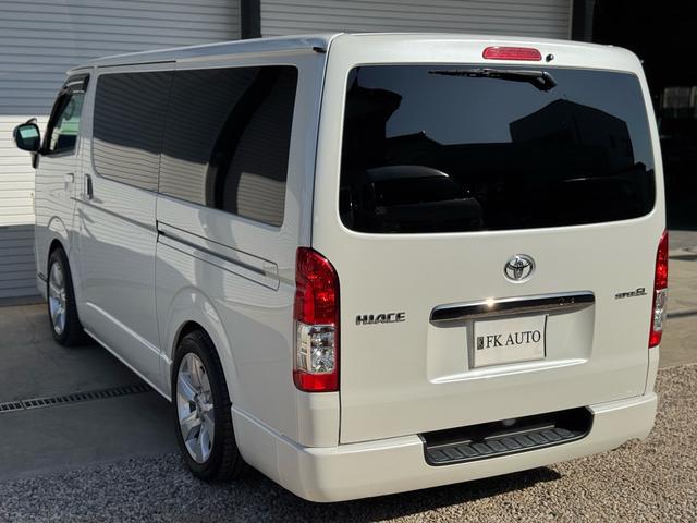 ハイエースバン スーパーＧＬ　ダークプライムＩＩ　ディーゼル　２ＷＤ　アルパインビックＸナビ　フリップダウン　シートカバー　ＵＩビークルスライドフロア　ショック　ベットキット　プラドホイール　公認ローダウン　ＣＲＳバンパー　リップ　ゴーストフィルム（32枚目）