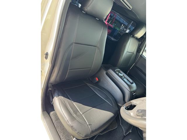 ハイエースバン スーパーＧＬ　ダークプライムＩＩ　ディーゼル　２ＷＤ　アルパインビックＸナビ　フリップダウン　シートカバー　ＵＩビークルスライドフロア　ショック　ベットキット　プラドホイール　公認ローダウン　ＣＲＳバンパー　リップ　ゴーストフィルム（43枚目）