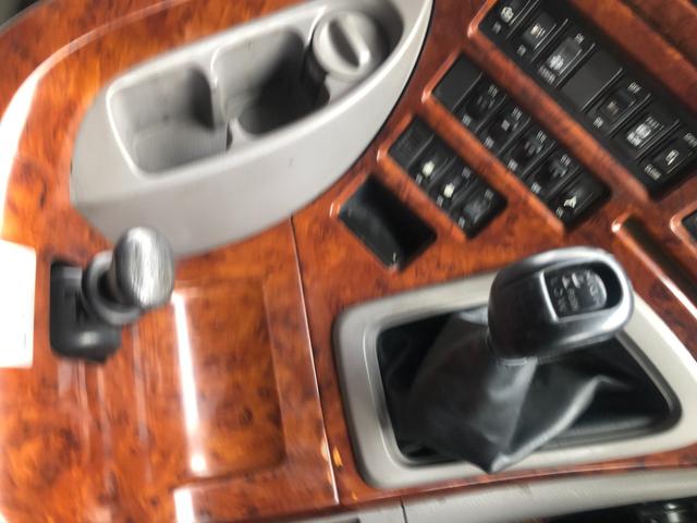 クオン 　ダンプ　新明和　６Ｘ２速マニュアル（39枚目）