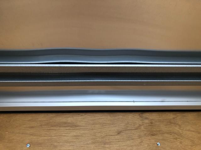 エルフトラック 　日本フルハーフ　リア観音扉　アルミバン　ハイキャブ　５速マニュアル　　１０尺　内高２１０ｃｍ　積載２ｔ（17枚目）