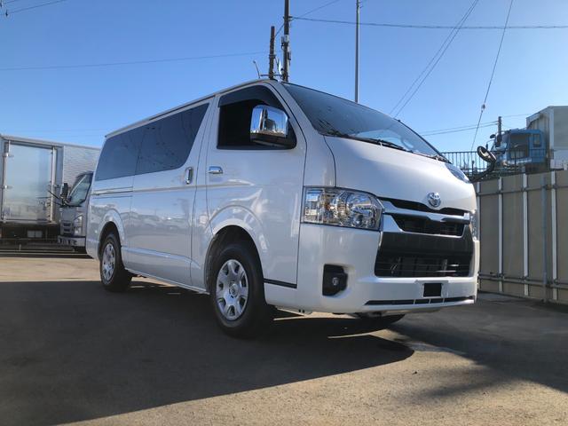 ハイエースバン ロングスーパーGL ダークプライムS ハーフレザーシート LEDヘッドライト オートエアコン 両側パワースライドドア(3枚目)