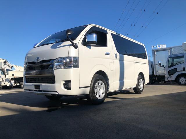 ハイエースバン ロングスーパーGL ダークプライムS ハーフレザーシート LEDヘッドライト オートエアコン 両側パワースライドドア(9枚目)