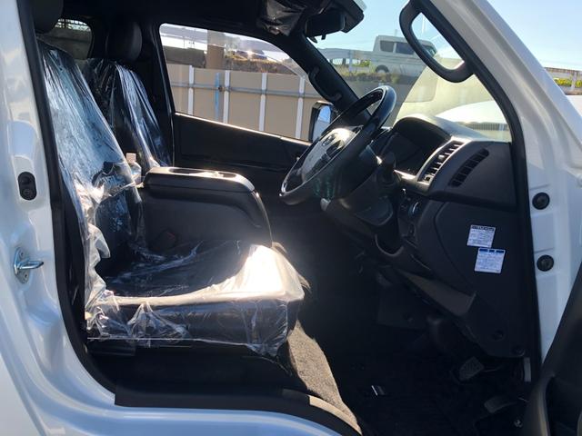 ハイエースバン ロングスーパーGL ダークプライムS ハーフレザーシート LEDヘッドライト オートエアコン 両側パワースライドドア(10枚目)