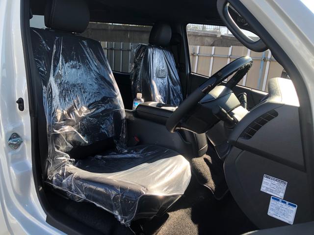 ハイエースバン ロングスーパーGL ダークプライムS ハーフレザーシート LEDヘッドライト オートエアコン 両側パワースライドドア(18枚目)