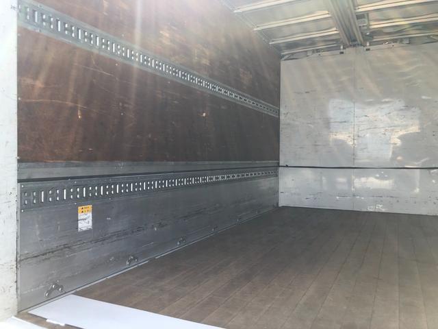 エルフトラック パブコ アルミウイング 4300ボディ 極東はねあげパワーゲート リア観音扉 スムーサー6速 バックモニター ラッシング2段 積載2950kg 準中型免許(20枚目)