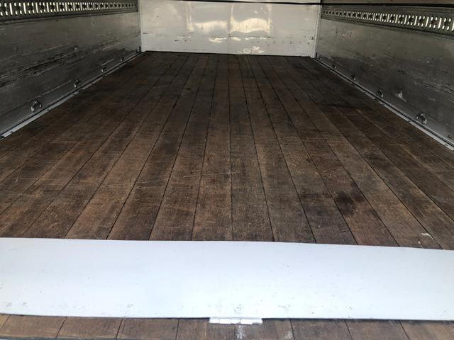 エルフトラック パブコ アルミウイング 4300ボディ 極東はねあげパワーゲート リア観音扉 スムーサー6速 バックモニター ラッシング2段 積載2950kg 準中型免許(22枚目)