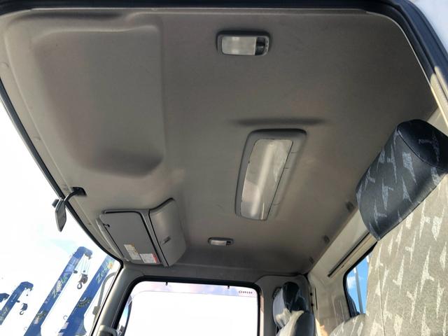 ヒノレンジャー 　平ボディ　６２００　標準幅　６速マニュアル　積載量４０００ｋｇ（33枚目）