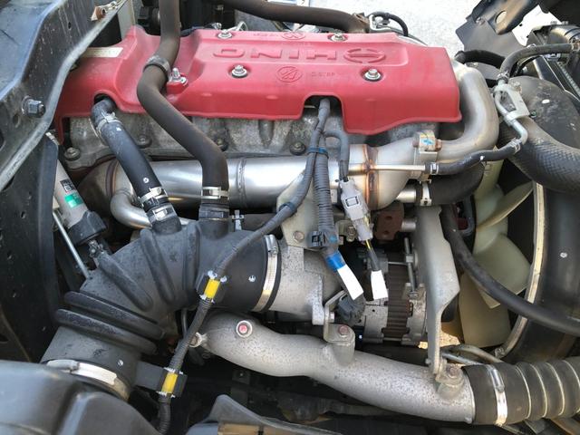 ヒノレンジャー 　平ボディ　６２００　標準幅　６速マニュアル　積載量４０００ｋｇ（35枚目）