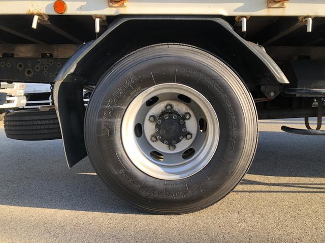 ヒノレンジャー 　平ボディ　６２００　標準幅　６速マニュアル　積載量４０００ｋｇ（52枚目）