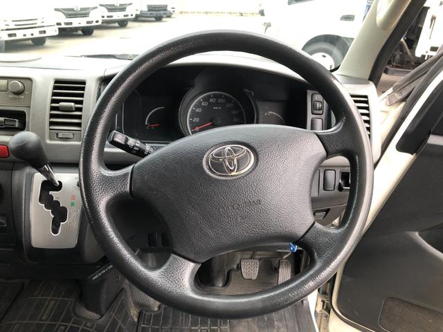 レジアスエースバン ロングＤＸ　２０００ガソリン　積載量１２５０ｋｇ　オートマ　３（６）人乗り　スタッドレスタイヤ（15枚目）