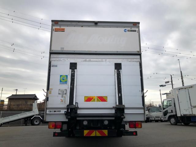 ヒノレンジャー 　ワイド　６２００ボディ　アルミウイング　跳ね上げパワーゲート　リアエアサス　トランテックス　６速マニュアル　積載２４００ｋｇ　ベッド付　バックモニター（7枚目）