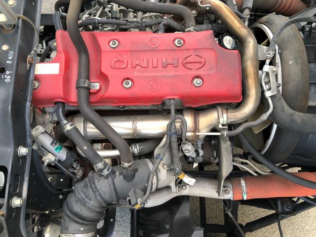 ヒノレンジャー 　ワイド　６２００ボディ　アルミウイング　跳ね上げパワーゲート　リアエアサス　トランテックス　６速マニュアル　積載２４００ｋｇ　ベッド付　バックモニター（59枚目）