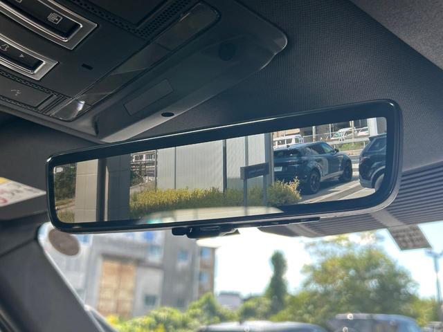 ディフェンダー １１０Ｓ　Ｄ３００　認定中古車　純正２０インチＡＷ　全周囲カメラ　アクティブクルーズ　ＭＥＲＩＤＩＡＮ　エアサスペンション　ヘッドアップディスプレイ　サンルーフ　シートヒーター　アップルカープレイ／アンドロイドオート（13枚目）
