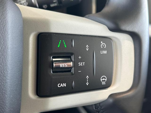 ディフェンダー １１０Ｓ　Ｄ３００　認定中古車　純正２０インチＡＷ　全周囲カメラ　アクティブクルーズ　ＭＥＲＩＤＩＡＮ　エアサスペンション　ヘッドアップディスプレイ　サンルーフ　シートヒーター　アップルカープレイ／アンドロイドオート（19枚目）