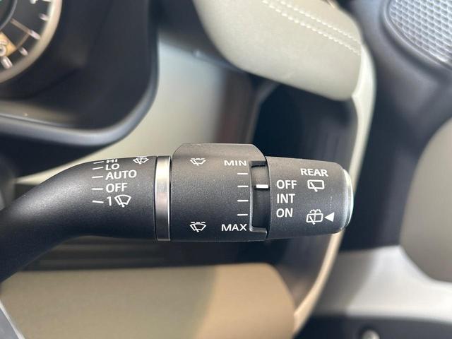 ディフェンダー １１０Ｓ　Ｄ３００　認定中古車　純正２０インチＡＷ　全周囲カメラ　アクティブクルーズ　ＭＥＲＩＤＩＡＮ　エアサスペンション　ヘッドアップディスプレイ　サンルーフ　シートヒーター　アップルカープレイ／アンドロイドオート（50枚目）