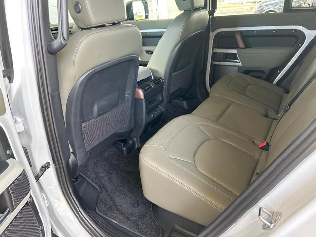 ディフェンダー １１０Ｓ　Ｄ３００　認定中古車　純正２０インチＡＷ　全周囲カメラ　アクティブクルーズ　ＭＥＲＩＤＩＡＮ　エアサスペンション　ヘッドアップディスプレイ　サンルーフ　シートヒーター　アップルカープレイ／アンドロイドオート（64枚目）