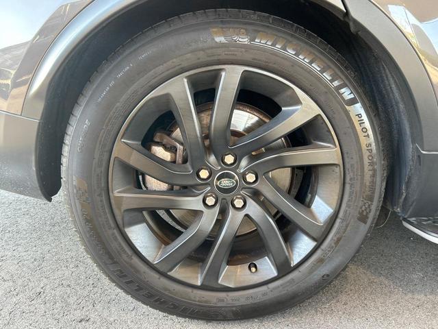 ディスカバリー ＨＳＥ　認定中古車　三列目シート　エアサスペンション　前席シートヒーター＆メモリ付き　全周囲カメラ　ＭＥＲＩＤＩＡＮ　衝突軽減　２０インチアルミ　パワーテールゲート（15枚目）