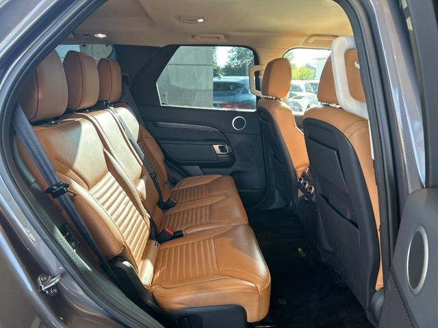 ディスカバリー ＨＳＥ　認定中古車　三列目シート　エアサスペンション　前席シートヒーター＆メモリ付き　全周囲カメラ　ＭＥＲＩＤＩＡＮ　衝突軽減　２０インチアルミ　パワーテールゲート（20枚目）