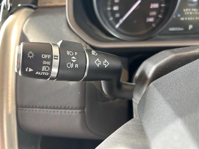 ディスカバリー ＨＳＥ　認定中古車　三列目シート　エアサスペンション　前席シートヒーター＆メモリ付き　全周囲カメラ　ＭＥＲＩＤＩＡＮ　衝突軽減　２０インチアルミ　パワーテールゲート（30枚目）