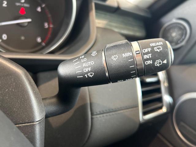 ディスカバリー ＨＳＥ　認定中古車　三列目シート　エアサスペンション　前席シートヒーター＆メモリ付き　全周囲カメラ　ＭＥＲＩＤＩＡＮ　衝突軽減　２０インチアルミ　パワーテールゲート（31枚目）