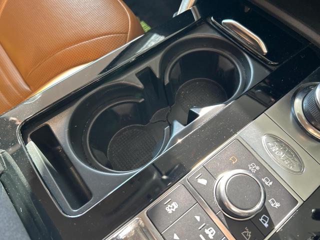 ディスカバリー ＨＳＥ　認定中古車　三列目シート　エアサスペンション　前席シートヒーター＆メモリ付き　全周囲カメラ　ＭＥＲＩＤＩＡＮ　衝突軽減　２０インチアルミ　パワーテールゲート（53枚目）