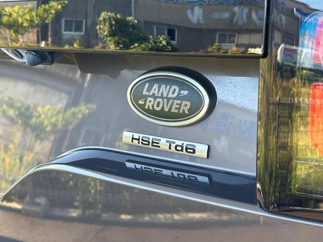 ディスカバリー ＨＳＥ　認定中古車　三列目シート　エアサスペンション　前席シートヒーター＆メモリ付き　全周囲カメラ　ＭＥＲＩＤＩＡＮ　衝突軽減　２０インチアルミ　パワーテールゲート（63枚目）