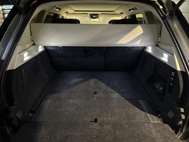 レンジローバー オートバイオグラフィーD300スタンダードホイルベス 認定中古車 純正23インチアルミ 黒革 デジタルミラー シートヒーター・クーラー シートマッサージ サンルーフ 電動サイドステップ 3Dサラウンドカメラ エアサス 全輪操舵 電動コラム PIVIPro(36枚目)