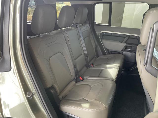 ディフェンダー 110S D300 認定中古車 エアサス サイドステップ 三列目シート フロントシートヒーター ステアリングヒーター 純正19インチAW 全方位カメラ アップルカープレイ/アンドロイドオート ブラインドスポットモニター(29枚目)