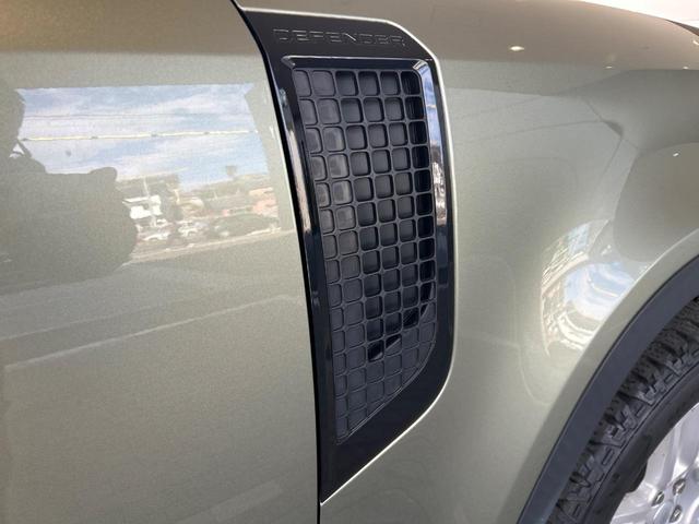 ディフェンダー 110S D300 認定中古車 エアサス サイドステップ 三列目シート フロントシートヒーター ステアリングヒーター 純正19インチAW 全方位カメラ アップルカープレイ/アンドロイドオート ブラインドスポットモニター(31枚目)