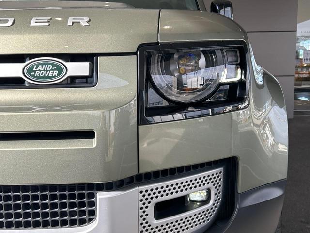 ディフェンダー 110S D300 認定中古車 エアサス サイドステップ 三列目シート フロントシートヒーター ステアリングヒーター 純正19インチAW 全方位カメラ アップルカープレイ/アンドロイドオート ブラインドスポットモニター(32枚目)