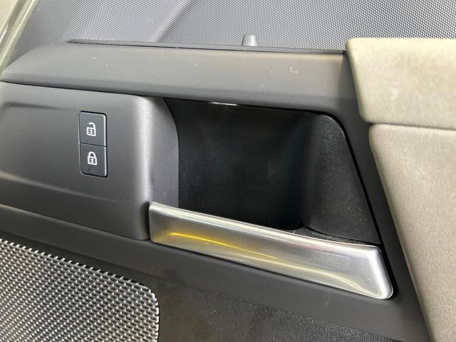 ディフェンダー 110S D300 認定中古車 エアサス サイドステップ 三列目シート フロントシートヒーター ステアリングヒーター 純正19インチAW 全方位カメラ アップルカープレイ/アンドロイドオート ブラインドスポットモニター(53枚目)