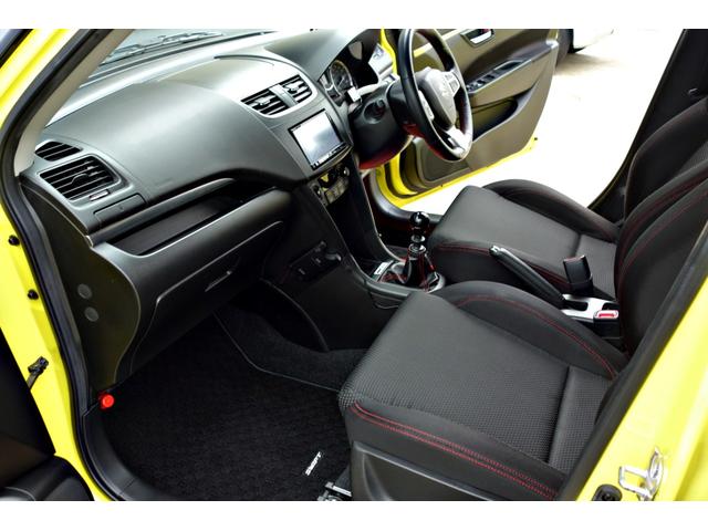 スイフトスポーツ ベースグレード　カスタム車輛　ＴＥＩＮ車高調　フジツボマフラー　ＧＳＰＥＥＤ１６インチアルミ　ＰＩＶＯＴデジタルモニター　パナソニックナビ　Ｂｌｕｅｔｏｏｔｈ　Ｂカメラ　コムテックレーダー　ＭＯＮＳＴＥＲペダルカバー（35枚目）