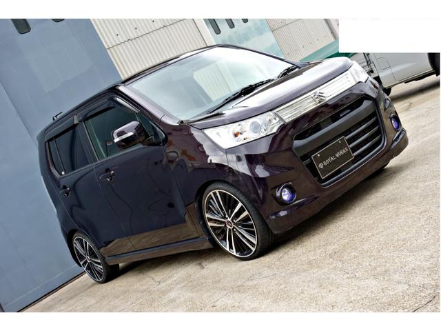 ワゴンＲスティングレー Ｔ　カスタム車輛　ターボ車　ＡＭＥシャレン１７インチアルミ　ローダウン　ドラレコ　ＥＴＣ　ＨＩＤヘッド　スマートキー　フットランプイルミ（9枚目）