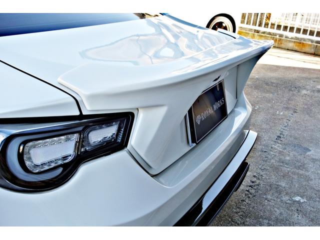 �ڂ̑O�ɂP�O�O�~�ψ�V���b�v�̃_�C�\�[�L���X���񂪂������܂��B�ʂ艈���ɑ傫�Ȃc�`�h�r�n�̕����Ŕ��ڈ�ł��B������ʋ@�ւ������p�̏ꍇ�A�Ŋ�w�͖��S���C���{���L���w�ł��B���ł��������}�������܂��B