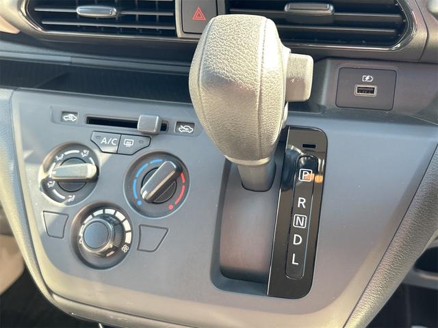 デイズ S クリアランスソナー 衝突被害軽減システム オートライト キーレスエントリー アイドリングストップ 電動格納ミラー ベンチシート CVT 盗難防止システム ABS ESC CD USB(39枚目)