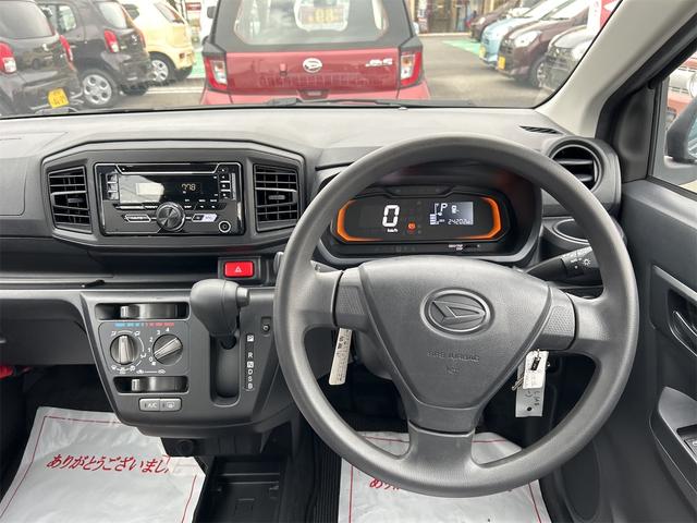 ミライース Ｌ　ＳＡＩＩＩ　バックカメラ　クリアランスソナー　衝突被害軽減システム　オートマチックハイビーム　オートライト　キーレスエントリー　アイドリングストップ　ＣＶＴ　盗難防止システム　ＡＢＳ　ＥＳＣ　ＣＤ　衝突安全ボディ（3枚目）