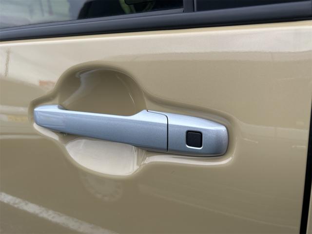 タント ファンクロス　バックカメラ　両側電動スライドドア　クリアランスソナー　衝突被害軽減システム　オートライト　ＬＥＤヘッドランプ　ヘッドライトウォッシャー　スマートキー　アイドリングストップ　電動格納ミラー（16枚目）