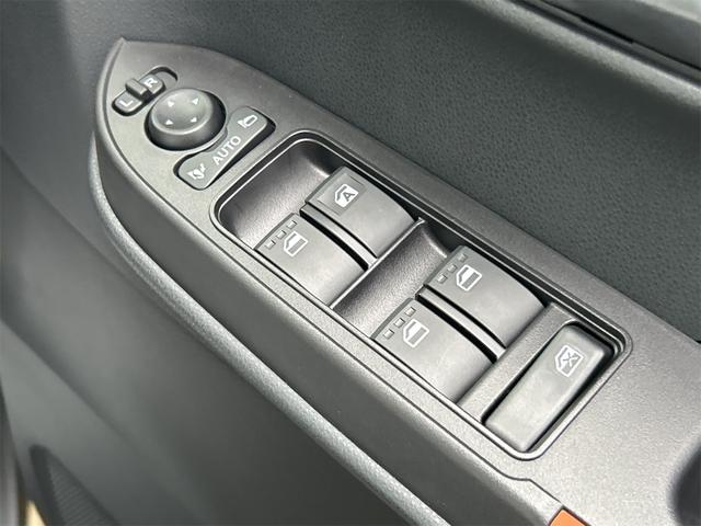 タント ファンクロス　バックカメラ　両側電動スライドドア　クリアランスソナー　衝突被害軽減システム　オートライト　ＬＥＤヘッドランプ　ヘッドライトウォッシャー　スマートキー　アイドリングストップ　電動格納ミラー（44枚目）