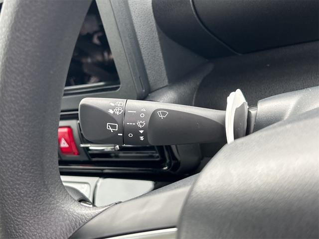 タント カスタムＸ　バックカメラ　両側電動スライドドア　クリアランスソナー　衝突被害軽減システム　オートライト　ＬＥＤヘッドランプ　スマートキー　アイドリングストップ　電動格納ミラー　シートヒーター　ＣＶＴ（40枚目）