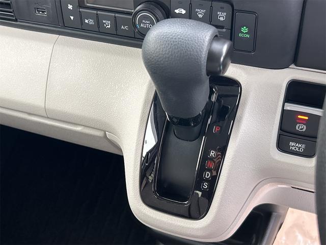 N-BOX ベースグレード ETC バックカメラ 両側スライド・片側電動 クリアランスソナー オートクルーズコントロール レーンアシスト 衝突被害軽減システム オートライト LEDヘッドランプ スマートキー アイドリングストップ(36枚目)