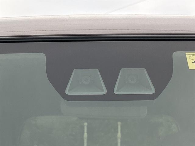 タント Ｘ　全周囲カメラ　両側スライド・片側電動　クリアランスソナー　衝突被害軽減システム　オートライト　ＬＥＤヘッドランプ　スマートキー　アイドリングストップ　電動格納ミラー　シートヒーター　ベンチシート（9枚目）