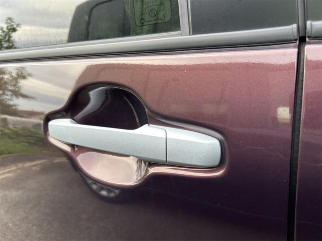 タント Ｘ　全周囲カメラ　両側スライド・片側電動　クリアランスソナー　衝突被害軽減システム　オートライト　ＬＥＤヘッドランプ　スマートキー　アイドリングストップ　電動格納ミラー　シートヒーター　ベンチシート（17枚目）