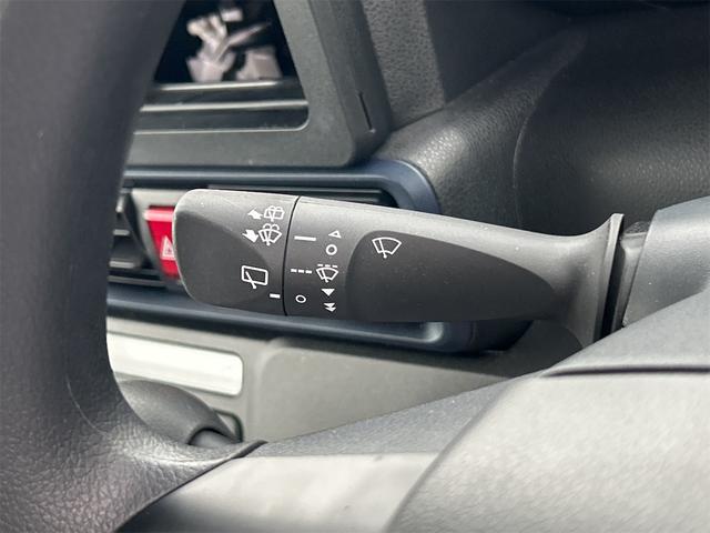 タント Ｘ　全周囲カメラ　両側スライド・片側電動　クリアランスソナー　衝突被害軽減システム　オートライト　ＬＥＤヘッドランプ　スマートキー　アイドリングストップ　電動格納ミラー　シートヒーター　ベンチシート（45枚目）