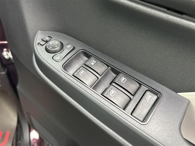 タント Ｘ　全周囲カメラ　両側スライド・片側電動　クリアランスソナー　衝突被害軽減システム　オートライト　ＬＥＤヘッドランプ　スマートキー　アイドリングストップ　電動格納ミラー　シートヒーター　ベンチシート（47枚目）