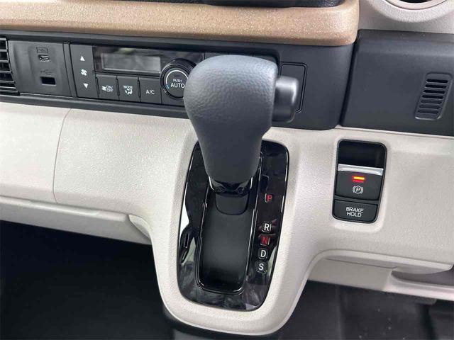 N-BOX ベースグレード バックカメラ 両側スライド・片側電動 クリアランスソナー オートクルーズコントロール レーンアシスト 衝突被害軽減システム オートライト LEDヘッドランプ スマートキー アイドリングストップ(34枚目)